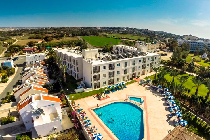 helios bay hotel and suites